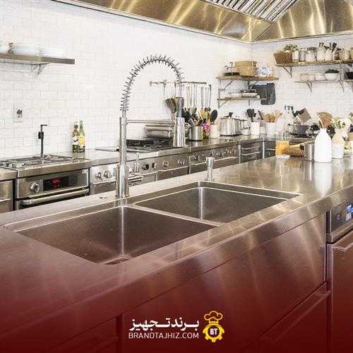 نکات کلیدی در انتخاب سینک صنعتی و میز کار استیل برای آشپزخانه صنعتی